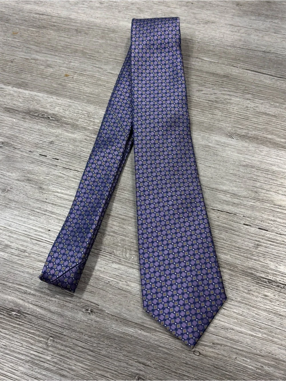 Jos A. Bank Reserve Purple Geometric Silk Tie formal business wear